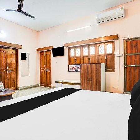 Super Hotel O Dakshin Dwar Formerly Radha Krishna Niwas Puri Esterno foto