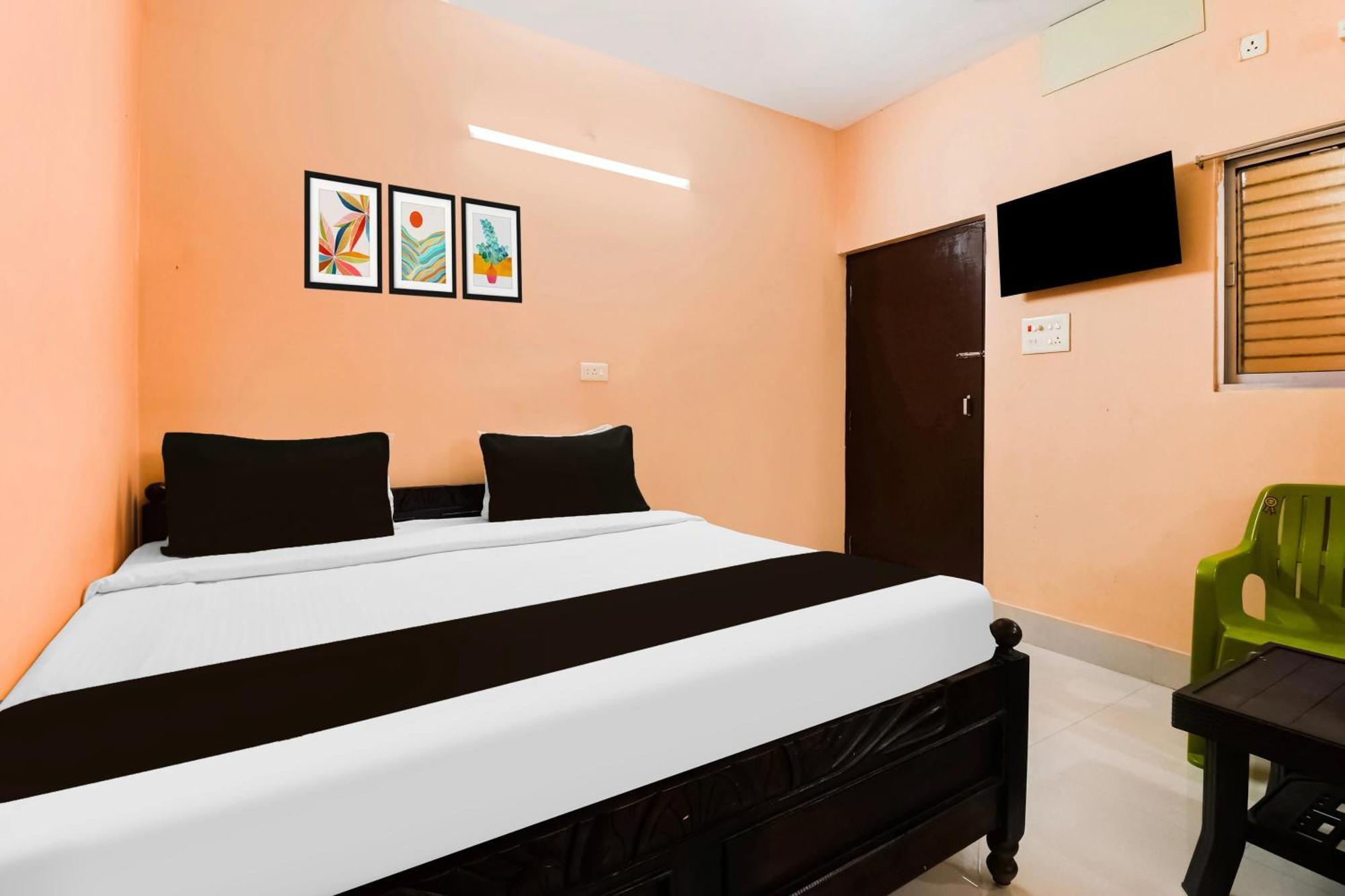 Super Hotel O Dakshin Dwar Formerly Radha Krishna Niwas Puri Esterno foto