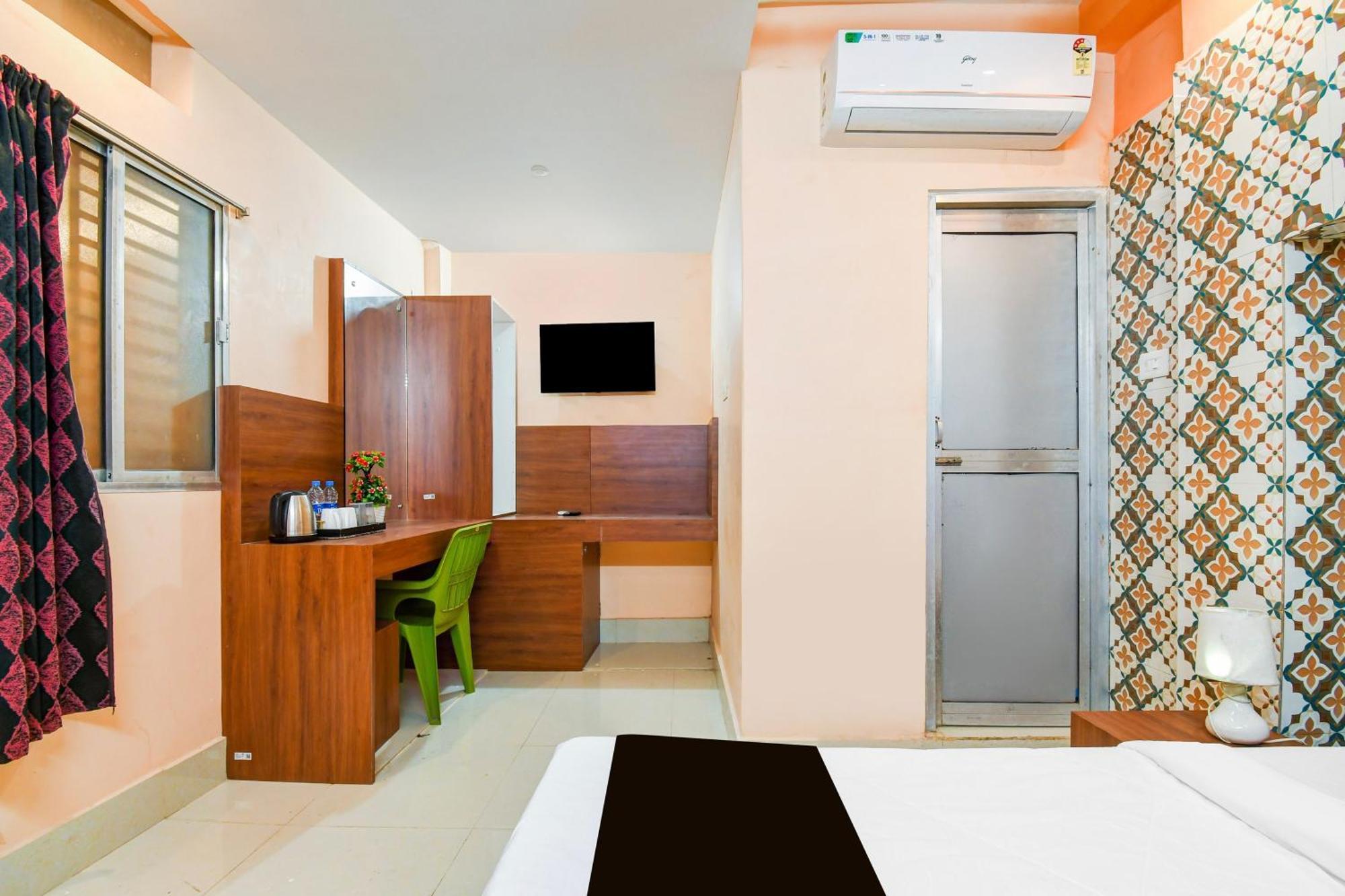 Super Hotel O Dakshin Dwar Formerly Radha Krishna Niwas Puri Esterno foto