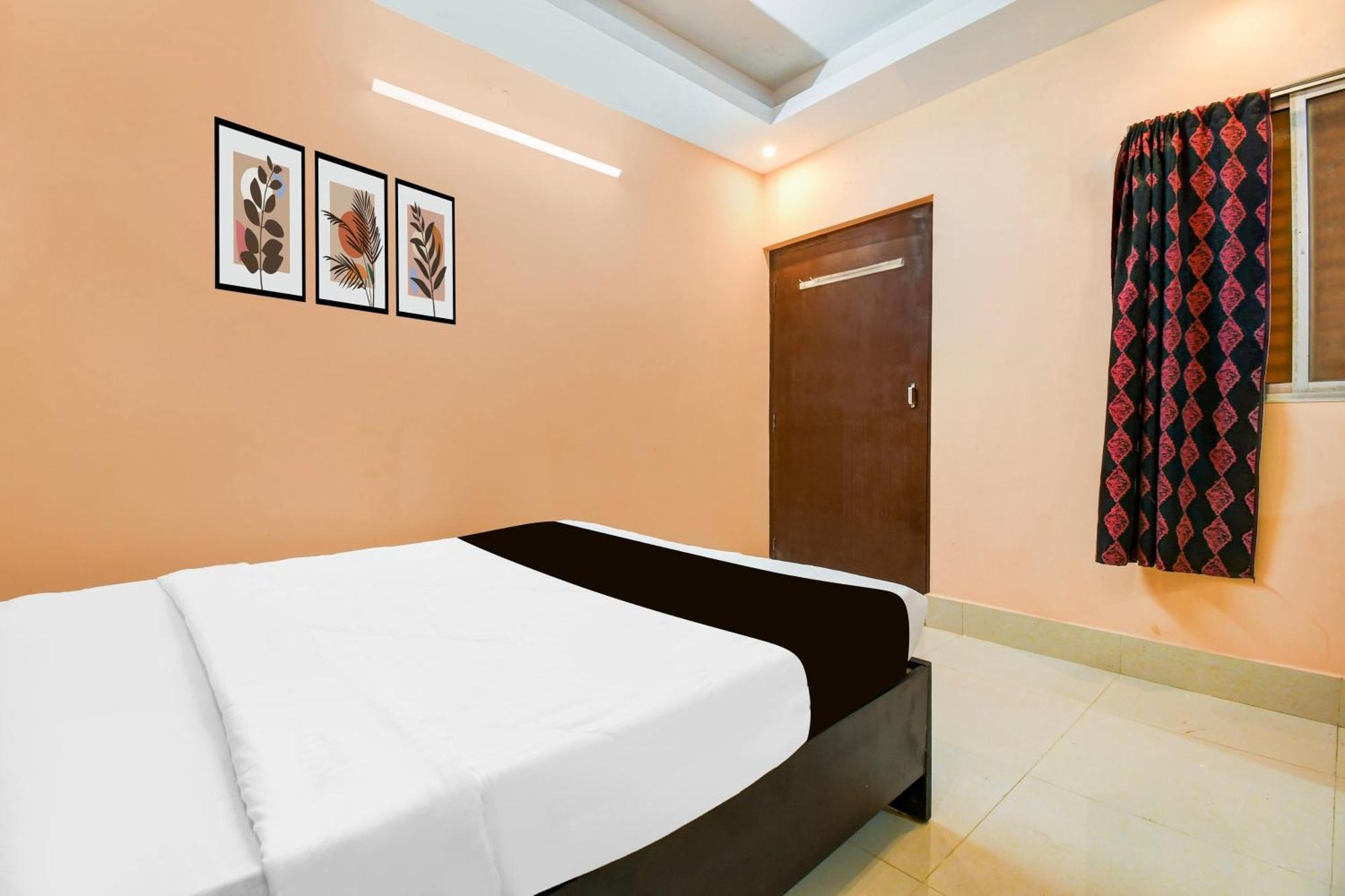 Super Hotel O Dakshin Dwar Formerly Radha Krishna Niwas Puri Esterno foto
