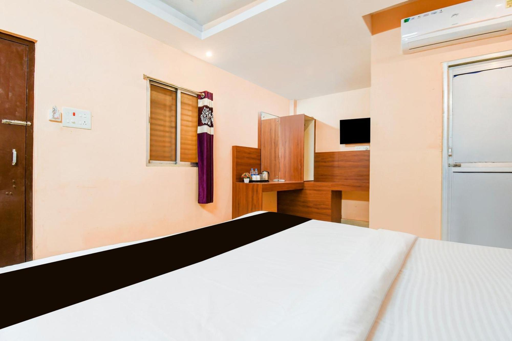 Super Hotel O Dakshin Dwar Formerly Radha Krishna Niwas Puri Esterno foto